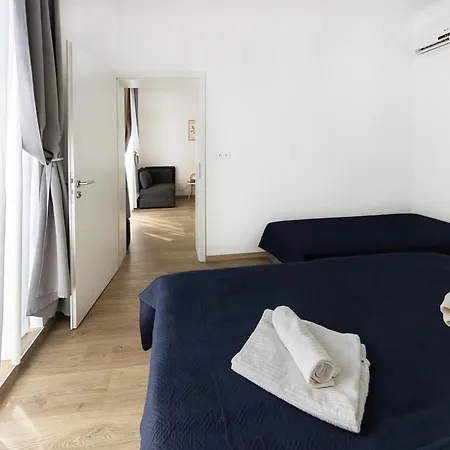 Bed & Breakfast Plage-on Panzio Siófok