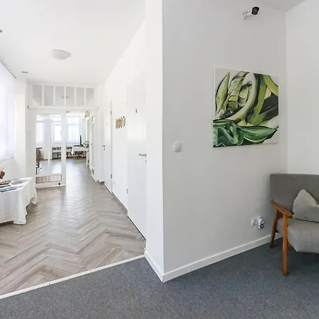 Plage-on Panzio Bed & Breakfast 4*
