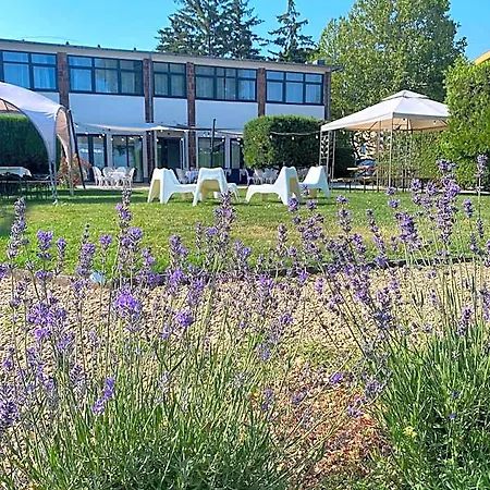 Plage-on Panzio Bed & Breakfast Siofok