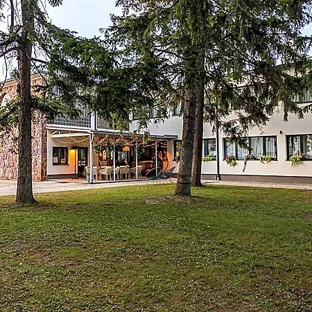 Plage-on Panzio Bed & Breakfast