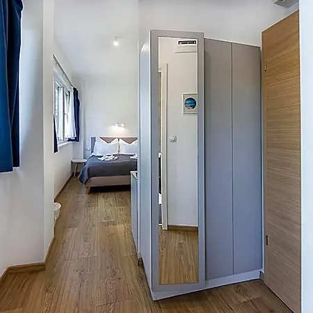 Plage-on Panzio Bed & Breakfast 4*