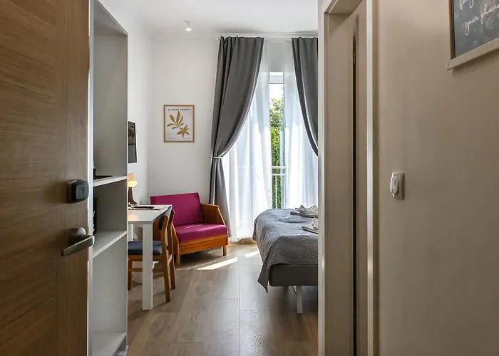 Plage-on Panzio Bed & Breakfast 4*